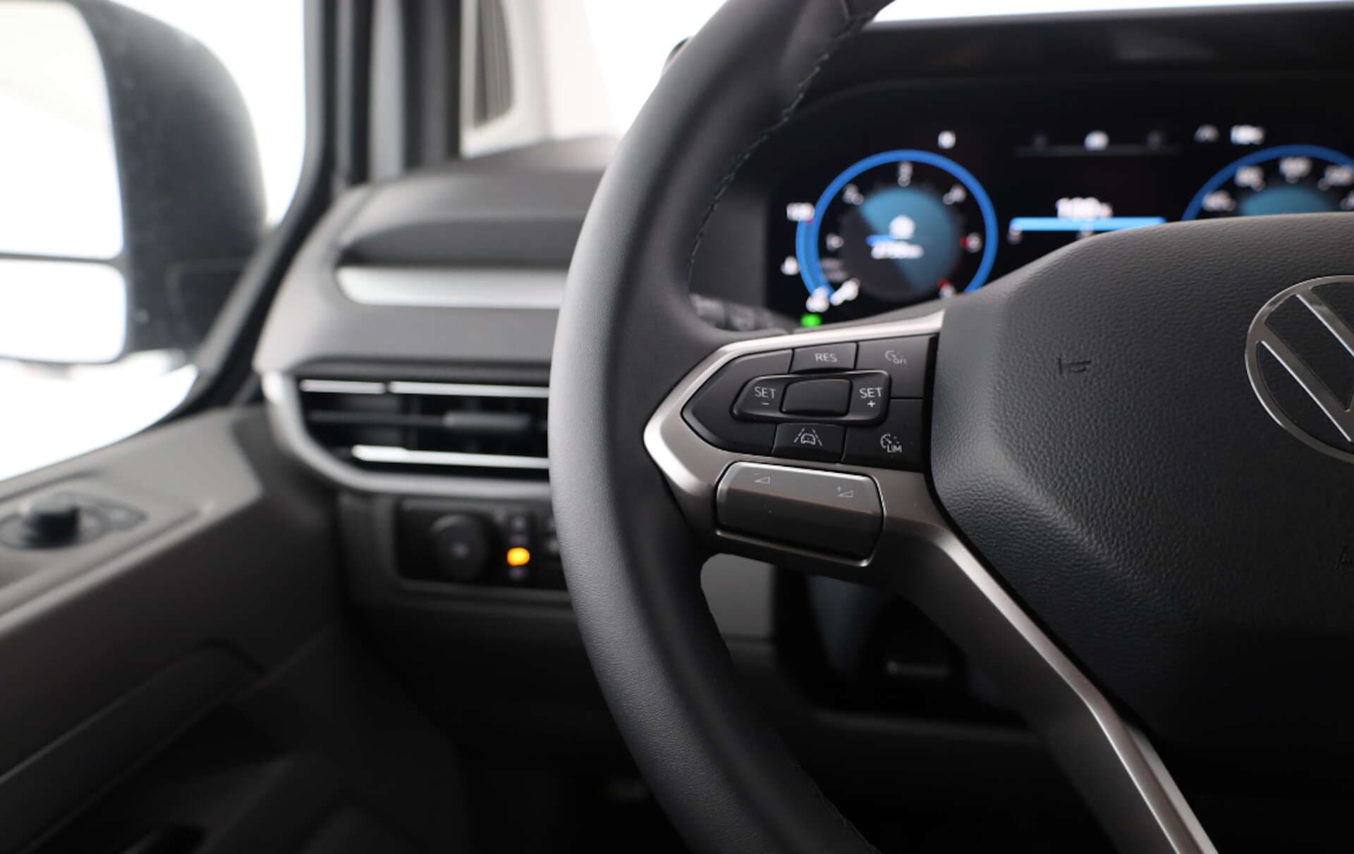 Volkswagen Transporter Kasten langer Radstand