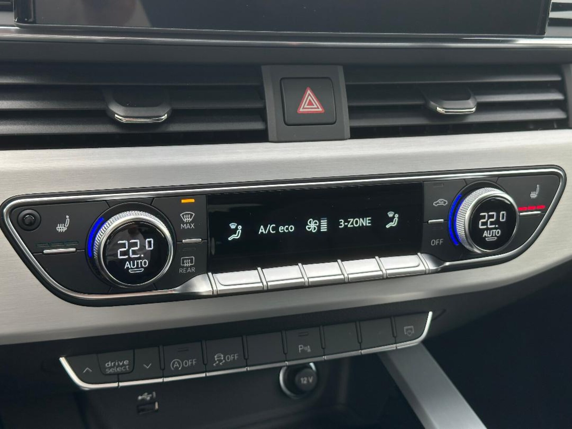 Audi A4 Avant S line