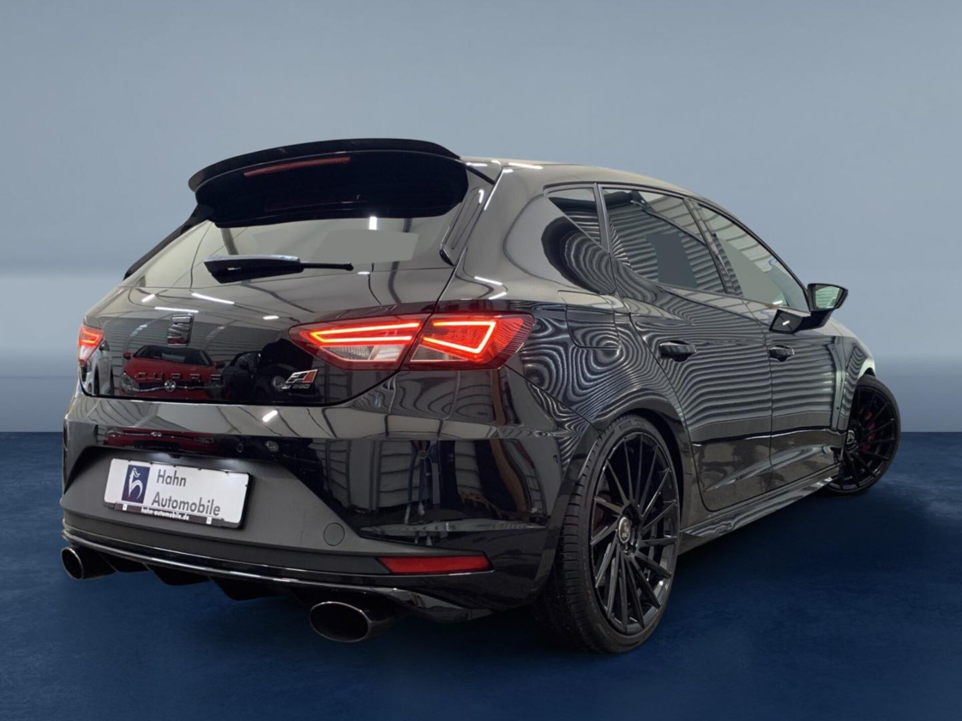 SEAT Leon Cupra