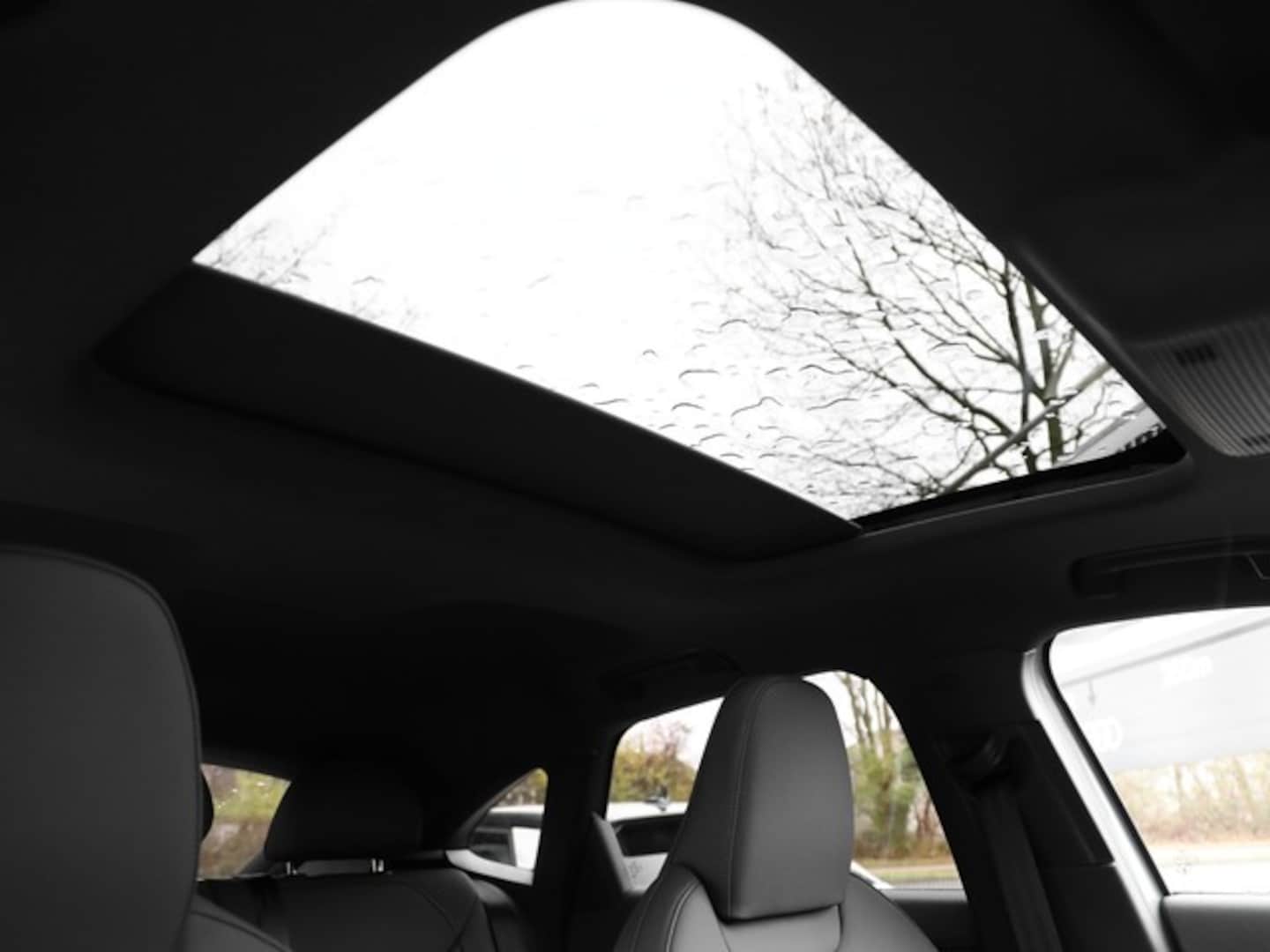Bild über Audi Q3 Sportback TFSI 110 kW S tronic - für weitere Informationen kontaktieren Sie den Audi Partner