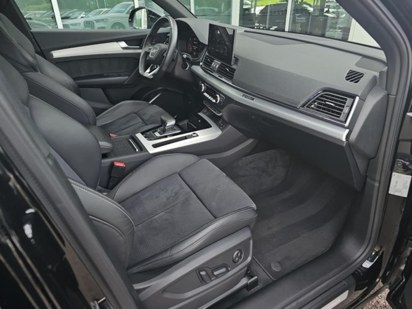 Bild über Audi SQ5 TDI tiptronic - für weitere Informationen kontaktieren Sie den Audi Partner