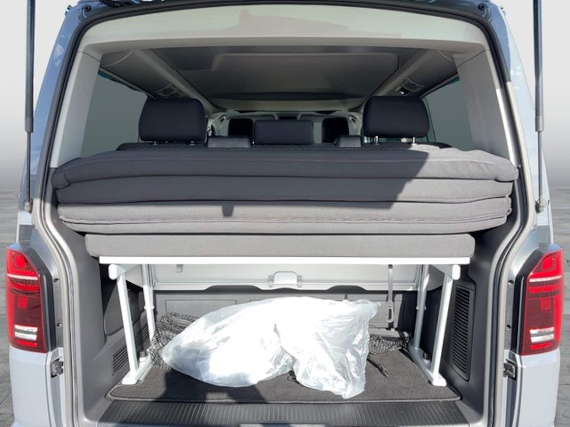 Volkswagen T6.1 California Beach