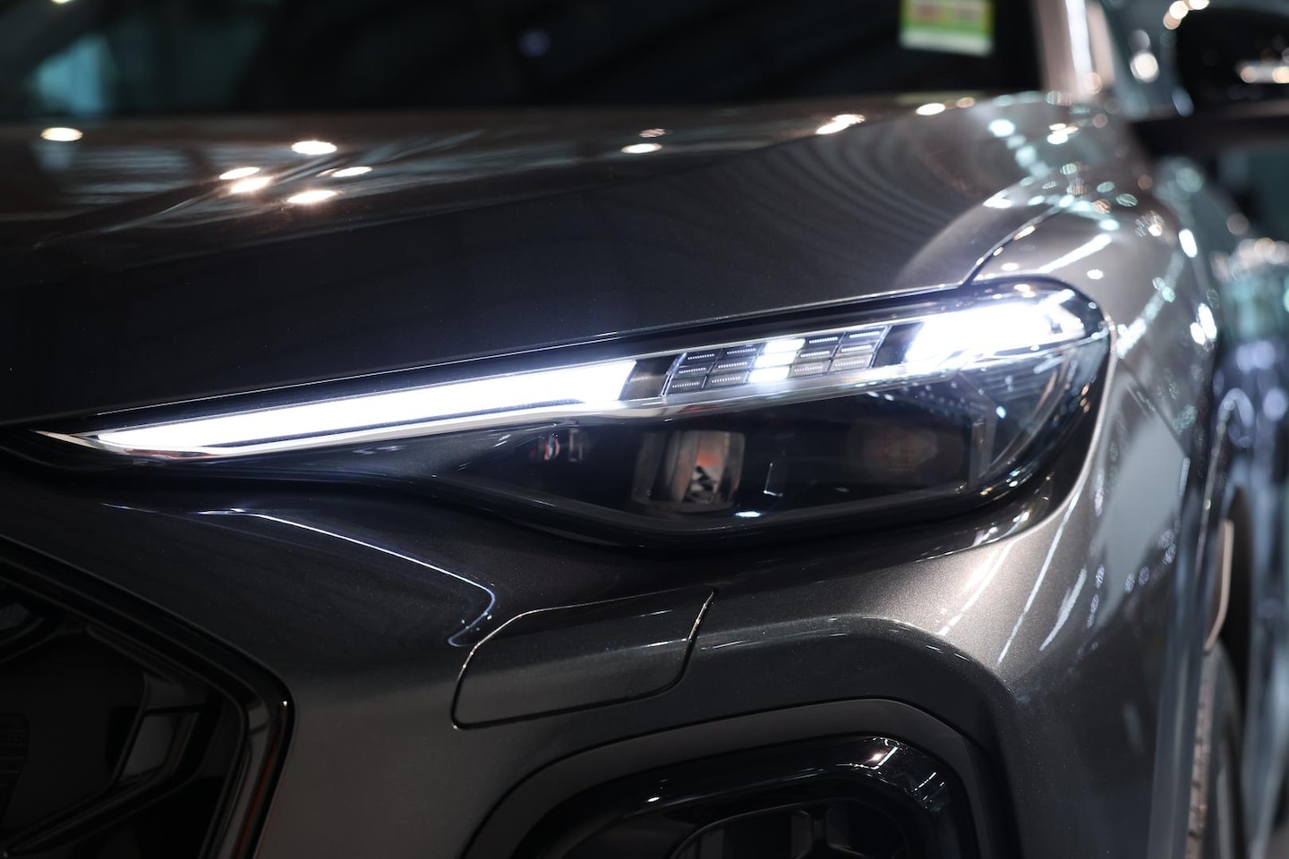 Image about Audi Q5 SUV e-hybrid quattro S tronic