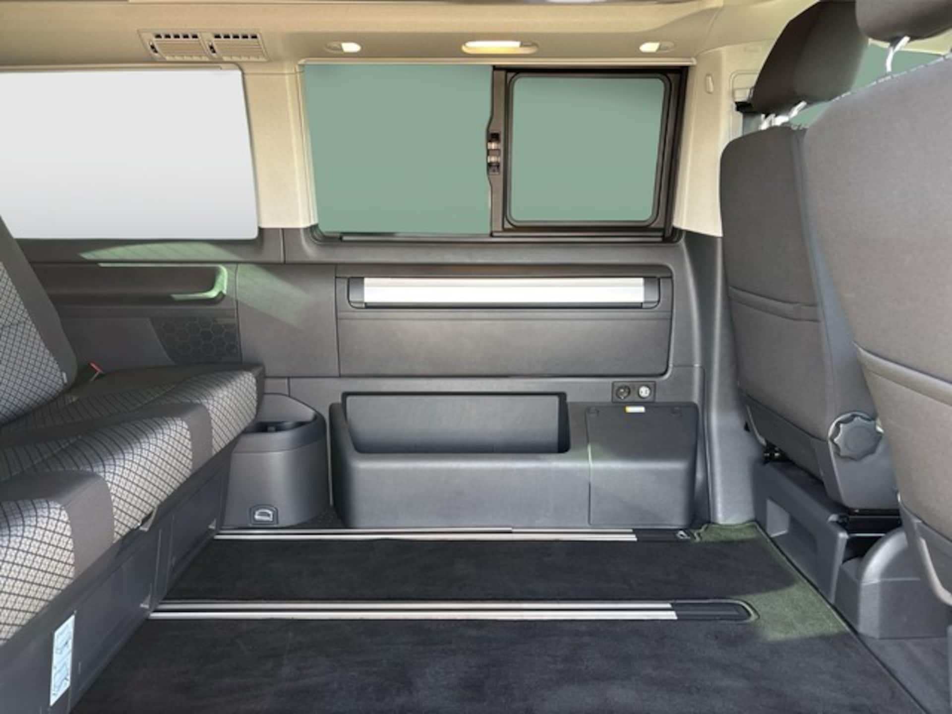 Volkswagen T6.1 California Beach