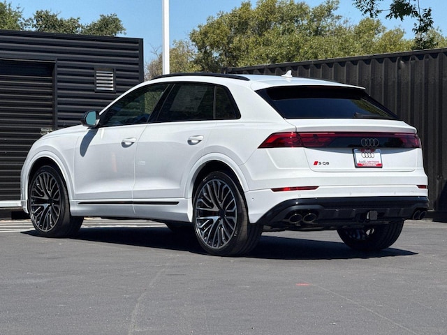 2026 Audi SQ8