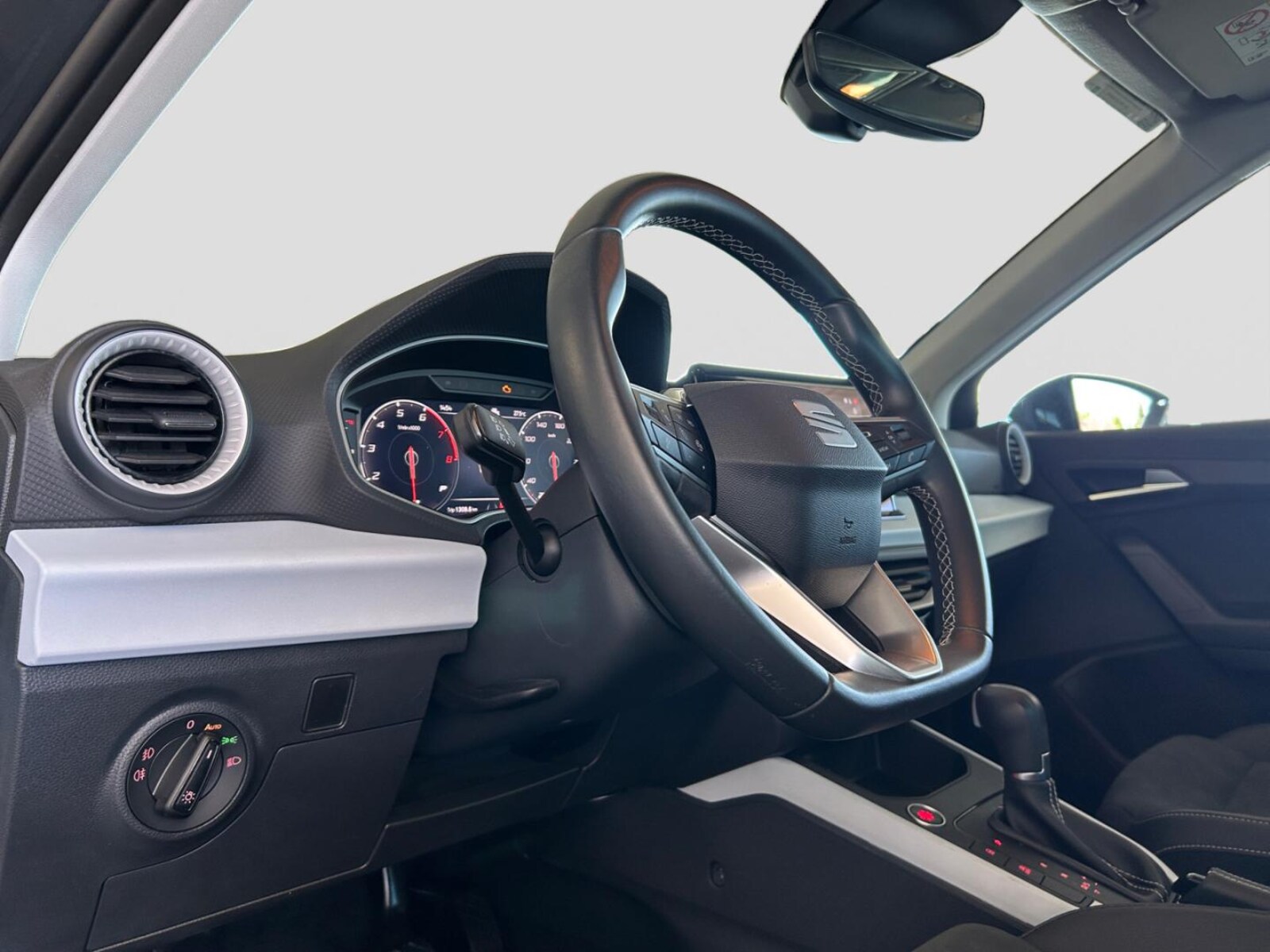 SEAT Arona – Bild 12