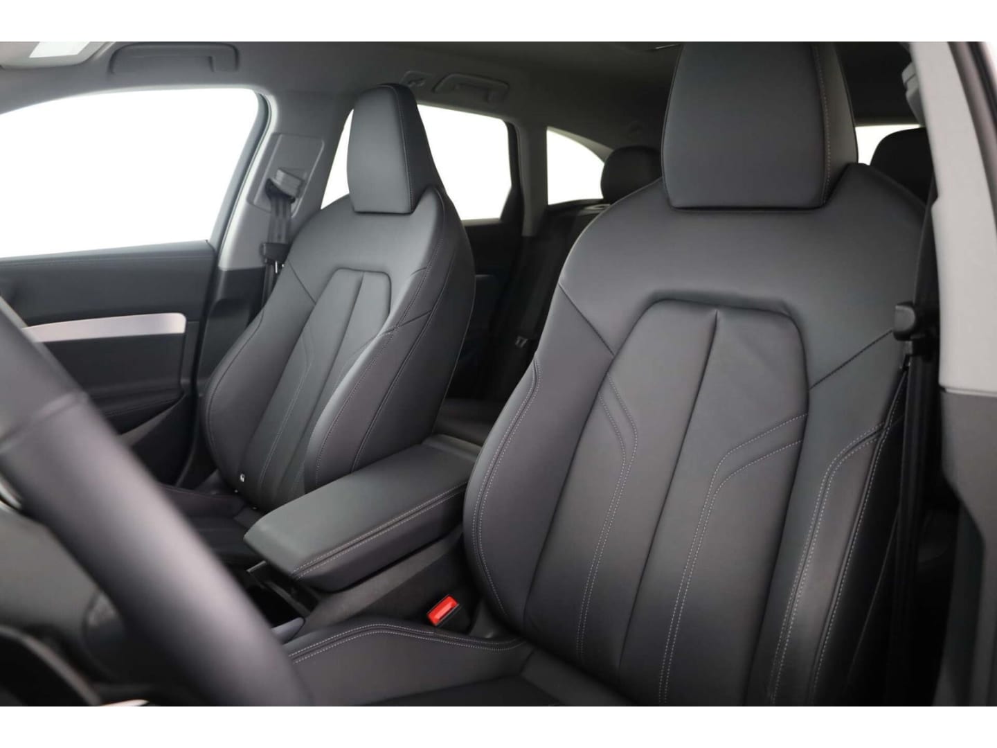Bild über Audi A5 Avant TDI 150 kW S tronic - für weitere Informationen kontaktieren Sie den Audi Partner