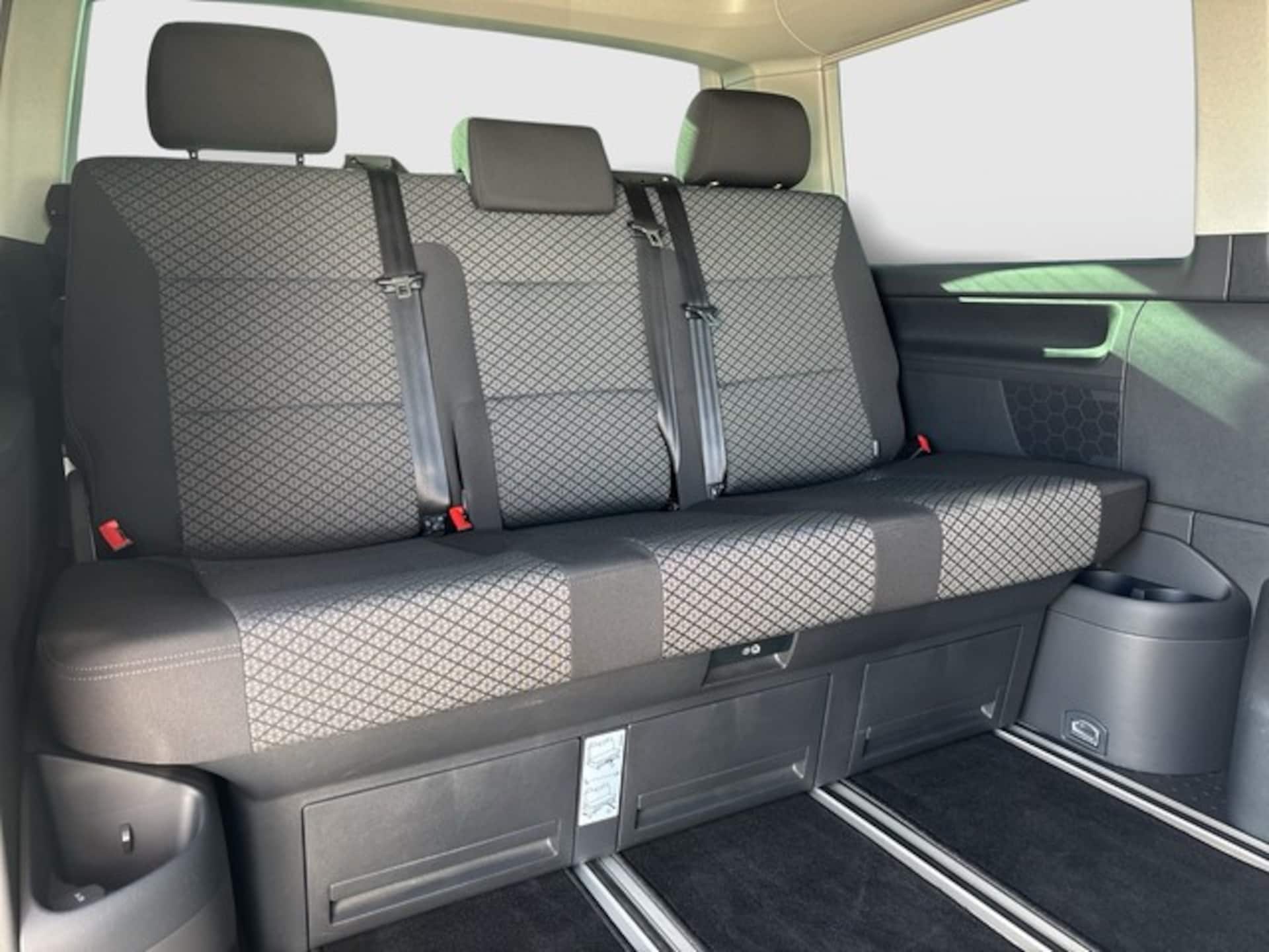 Volkswagen T6.1 California Beach