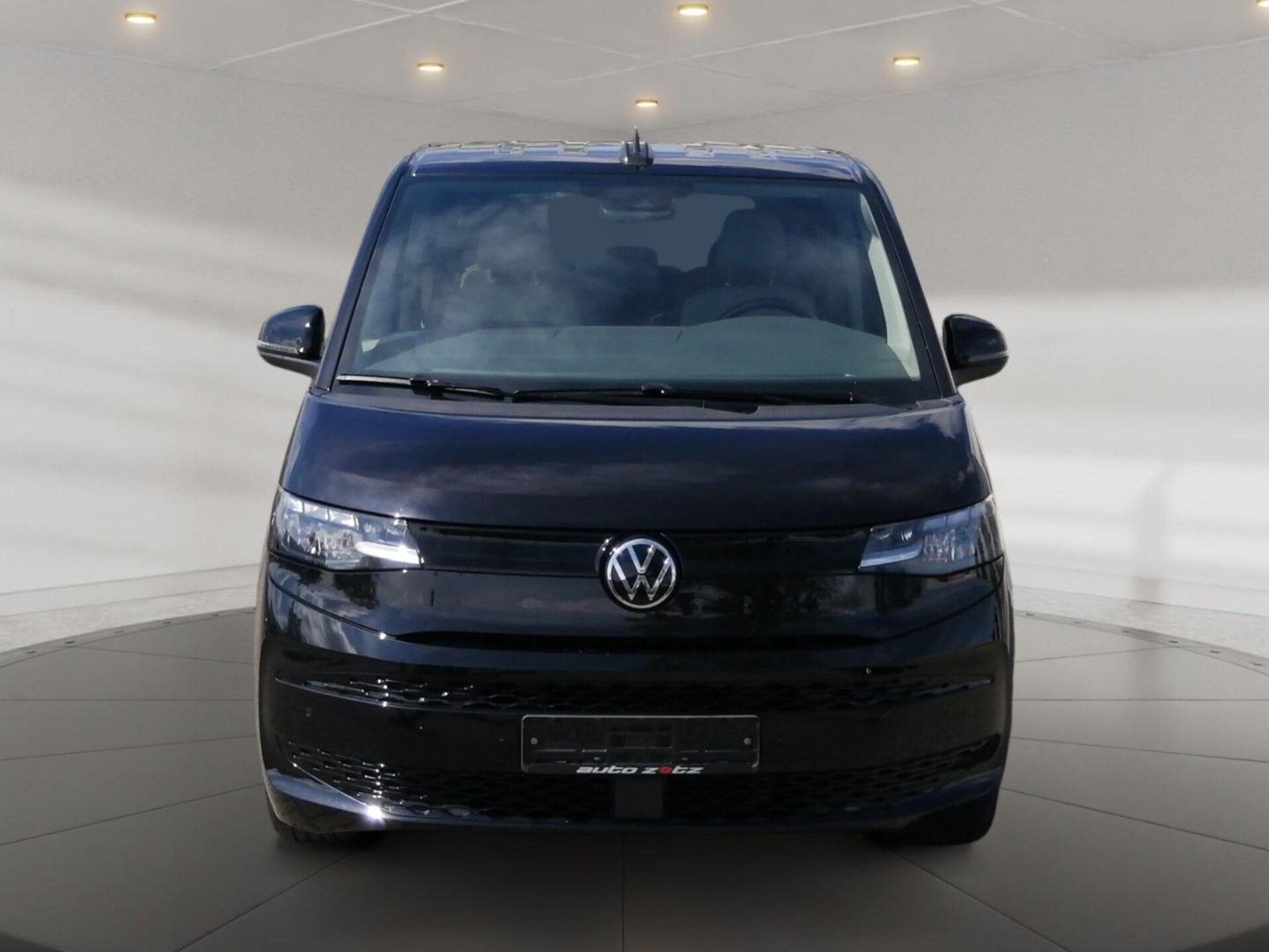 Volkswagen Multivan Langversion Basis-Modell