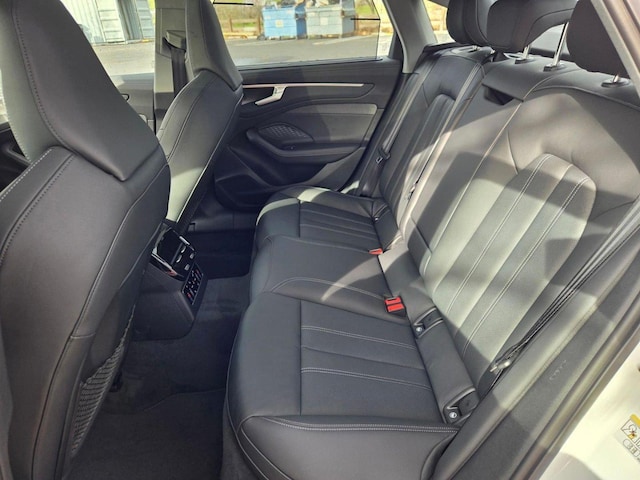 2026 Audi A6 Premium Plus - Photo 11