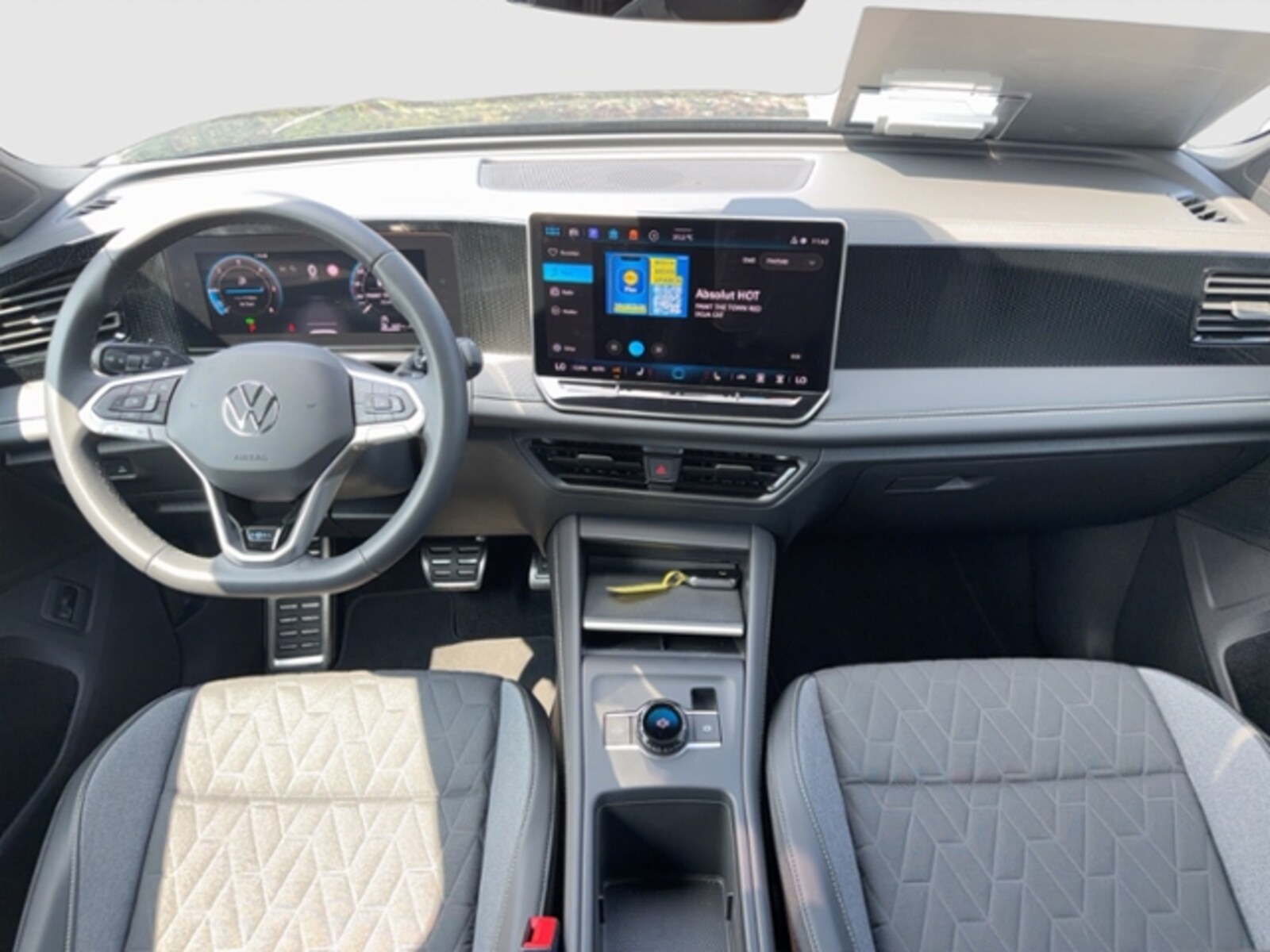 Volkswagen Tiguan – Bild 12