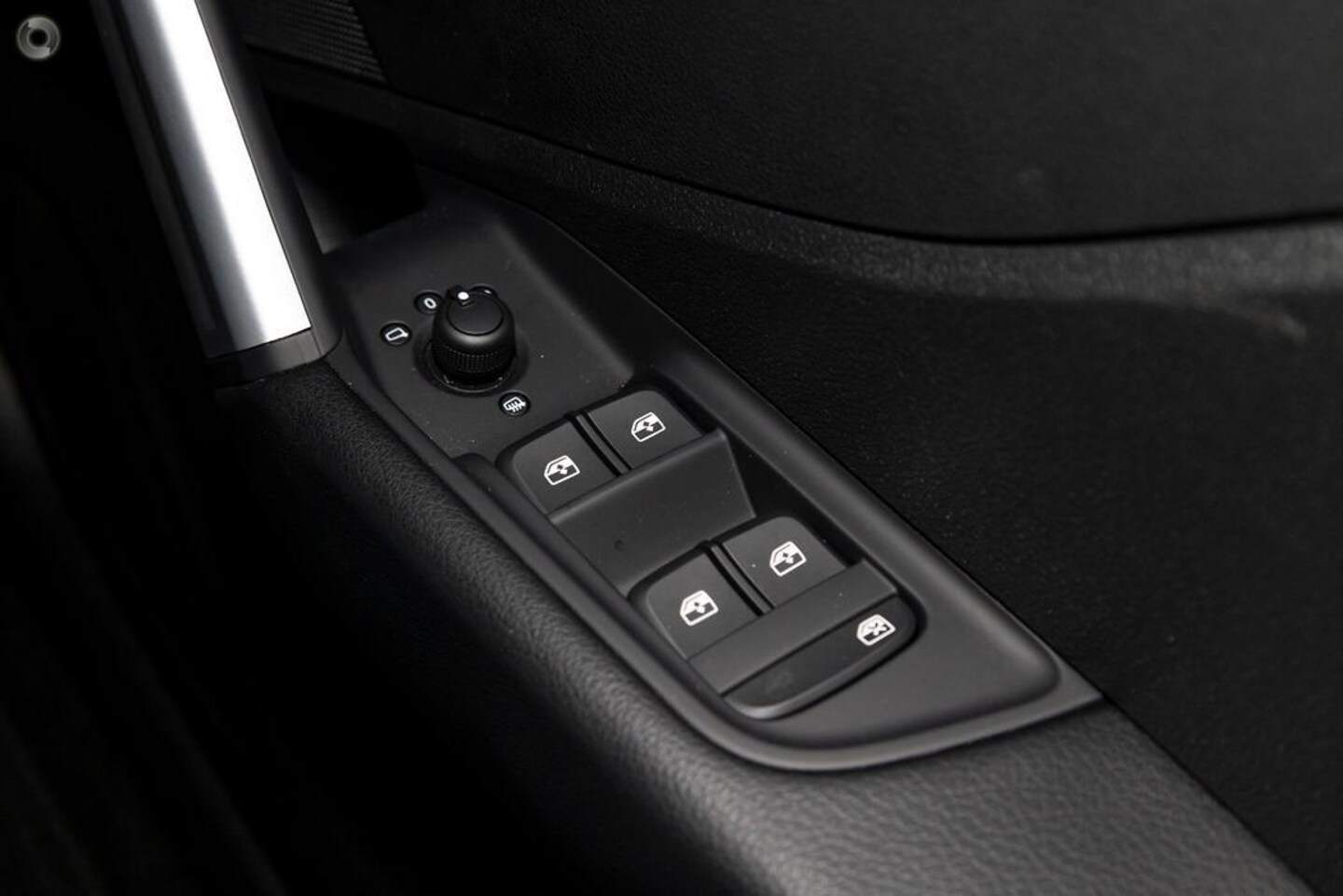Image about Audi Q2 35 TFSI S tronic