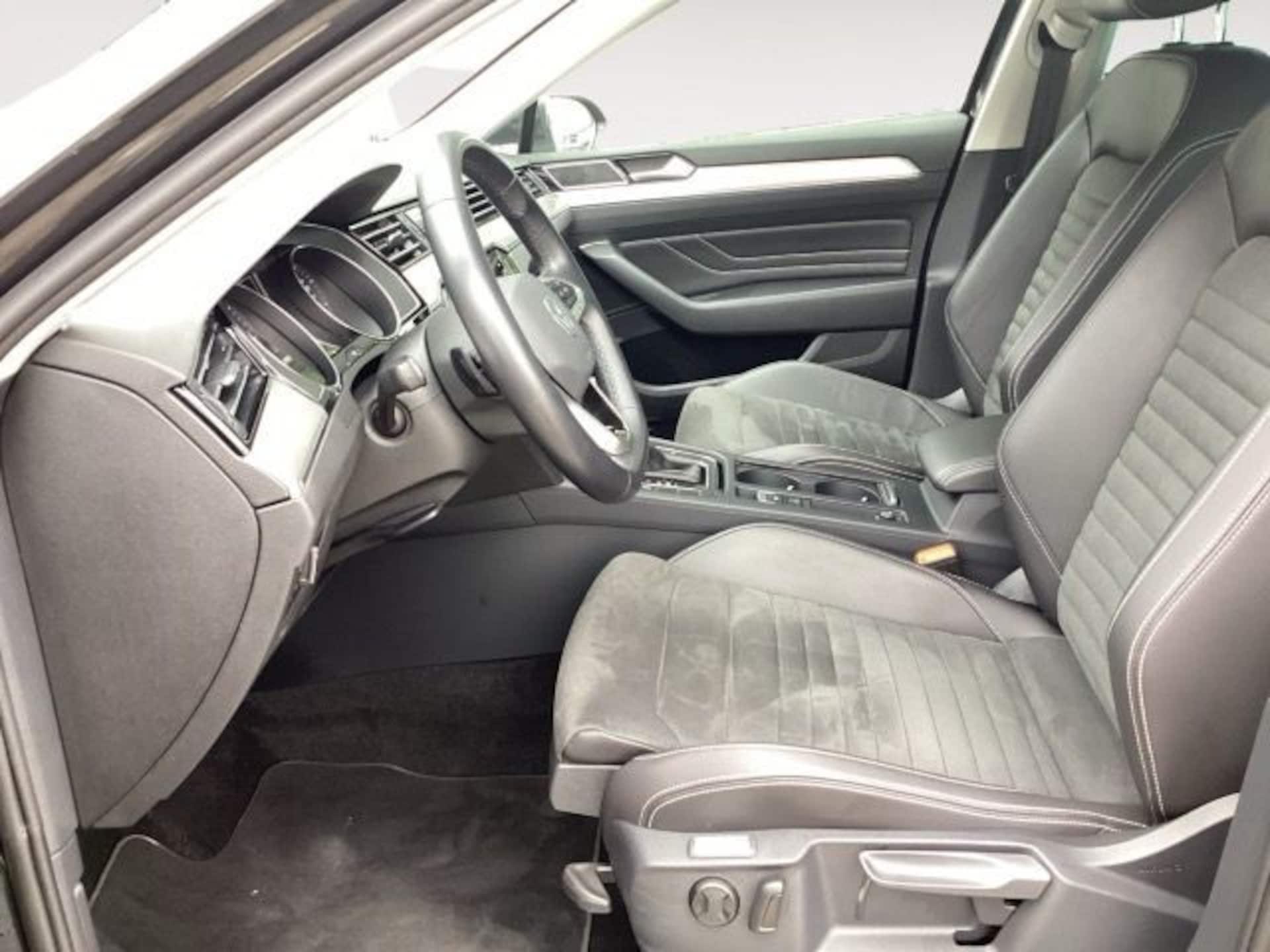 Volkswagen Passat Variant Elegance