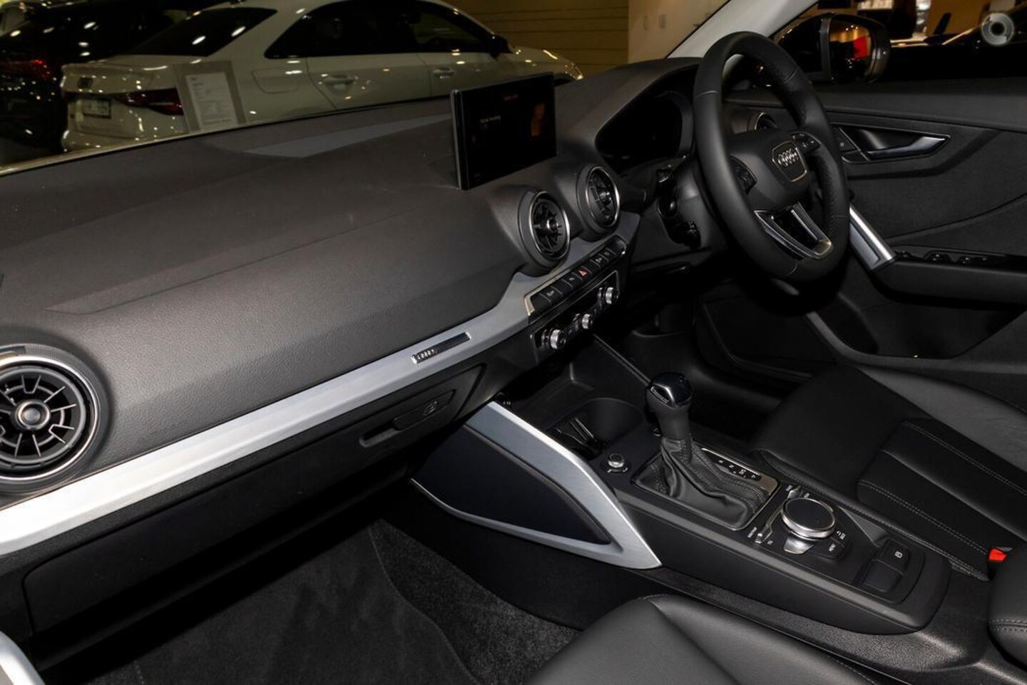 Image about Audi Q2 35 TFSI S tronic