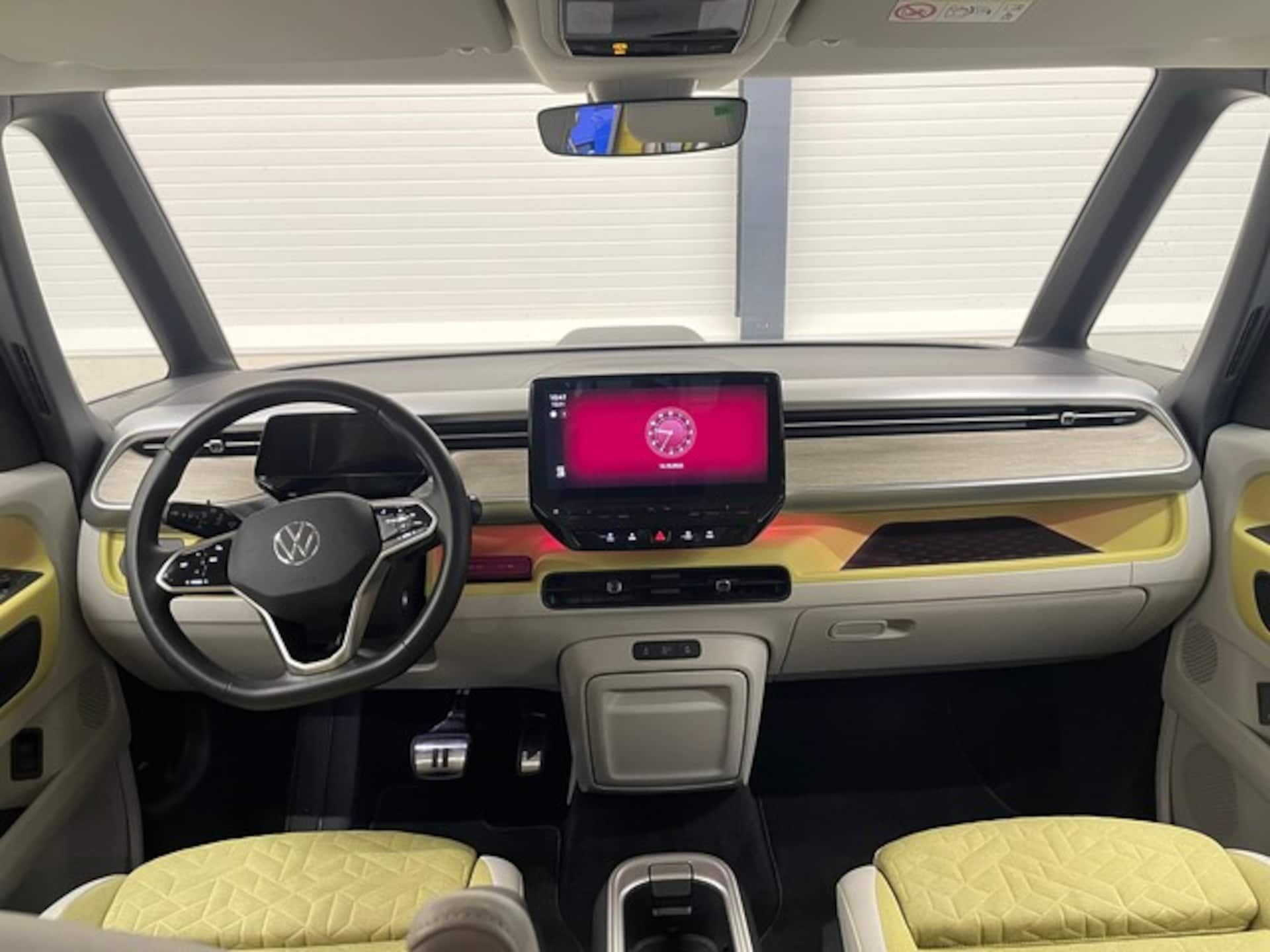 Volkswagen ID. Buzz Pro