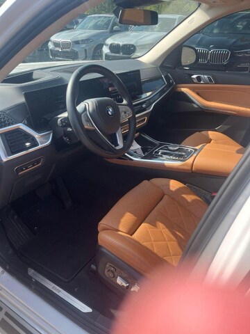 2024 BMW X7