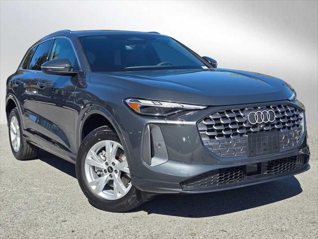 2025 Audi New Q5 Premium's photo