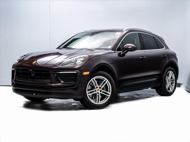 2025 Porsche Macan T