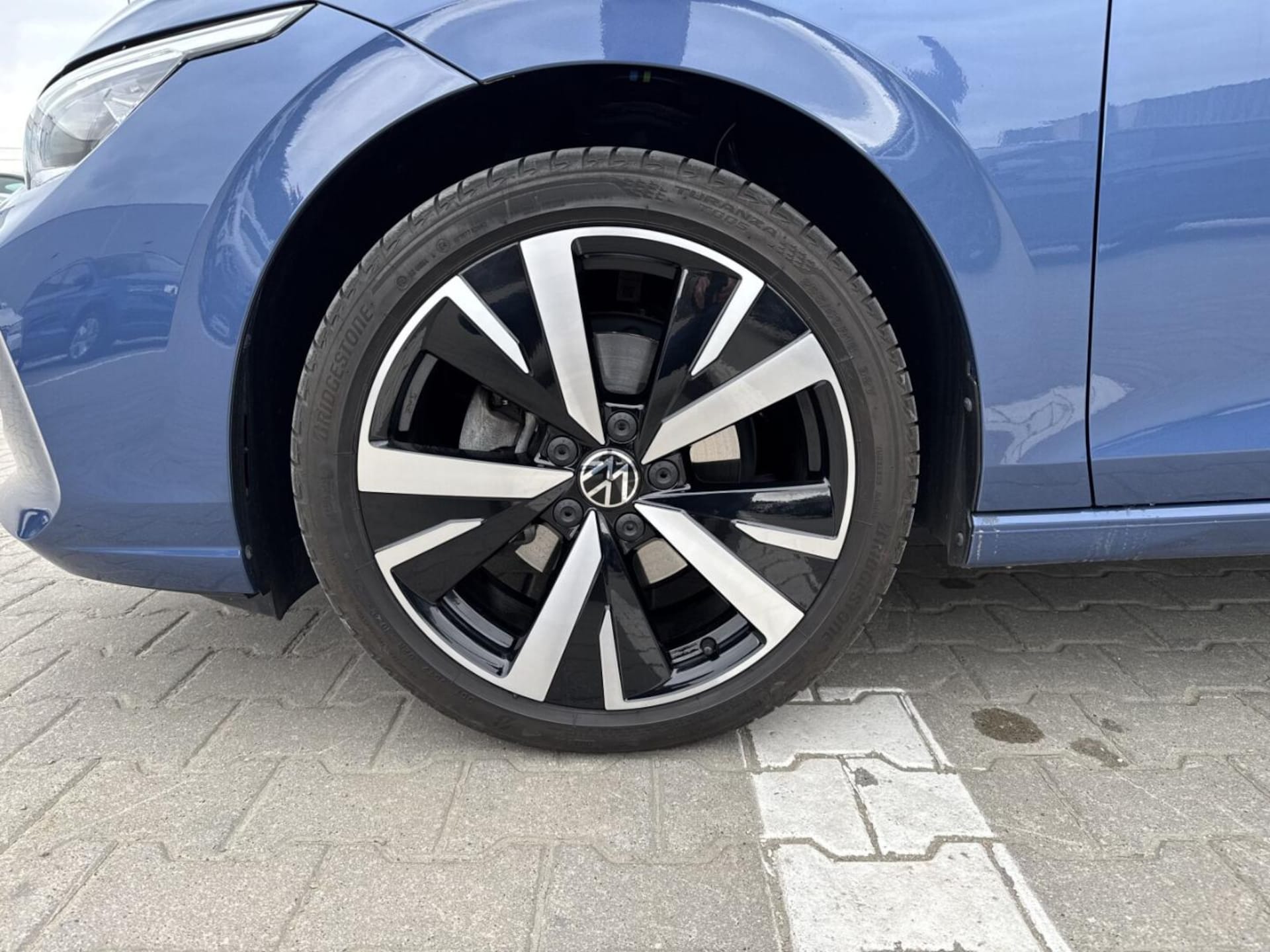 Volkswagen Golf Style
