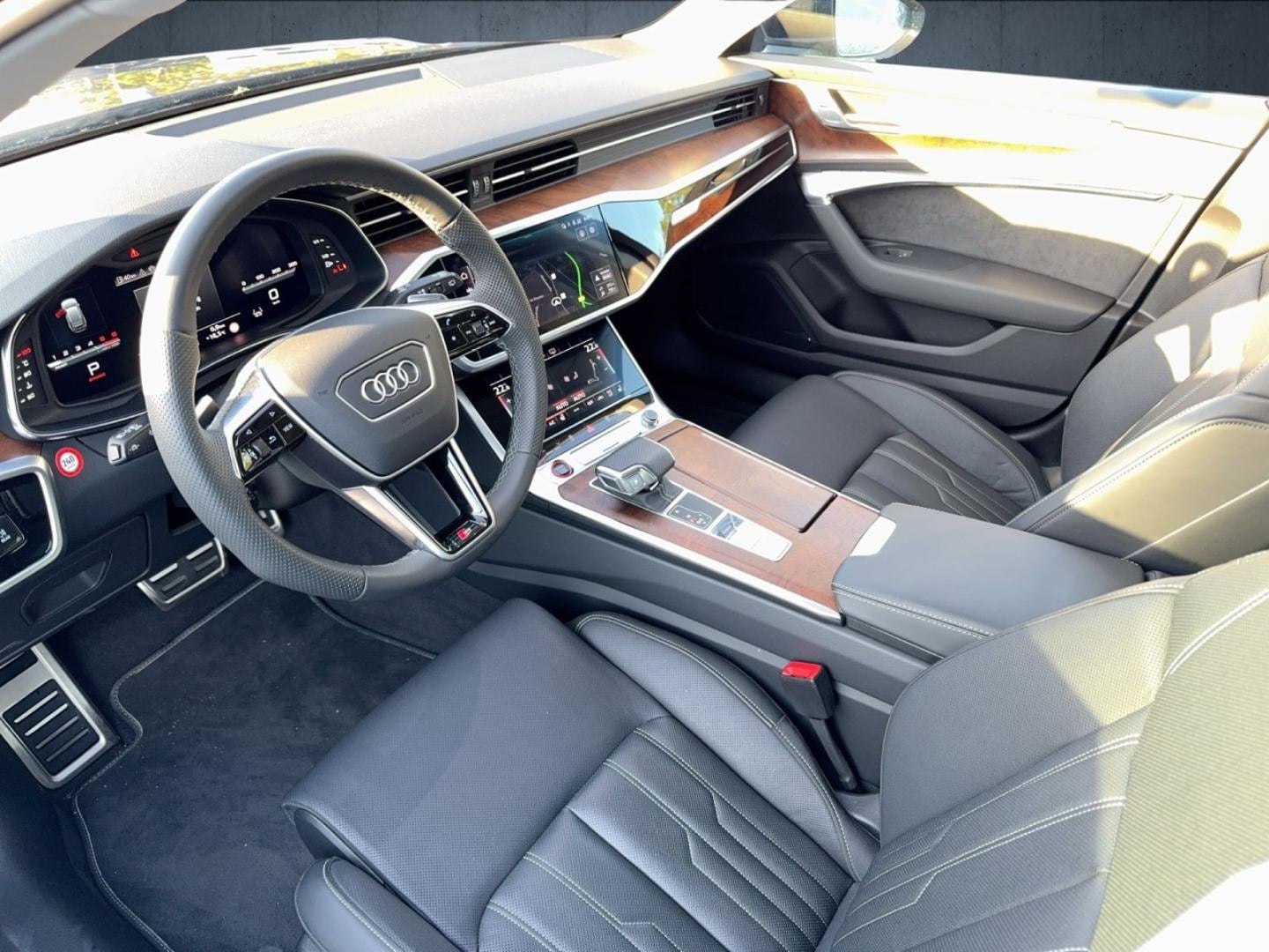 Bild über Audi S6 Avant TDI quattro tiptronic - für weitere Informationen kontaktieren Sie den Audi Partner