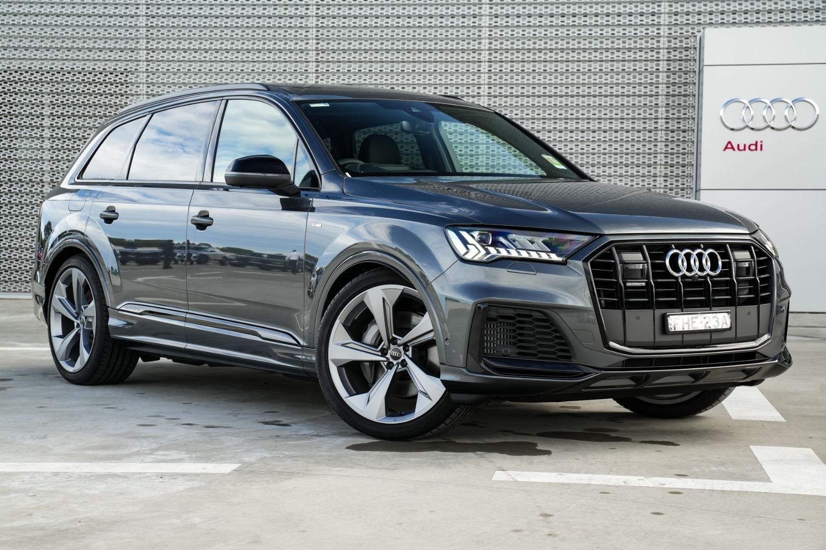 Image about Audi Q7 55 TFSI quattro S line 250 kW tiptronic