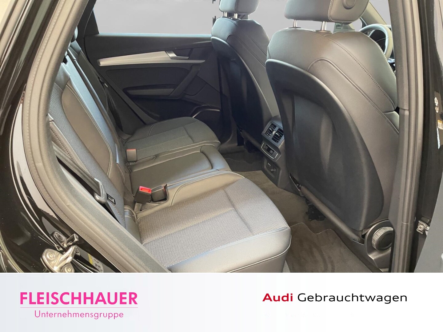 Image about Audi Q5 TFSI e S line business 50 TFSI e quattro S tronic