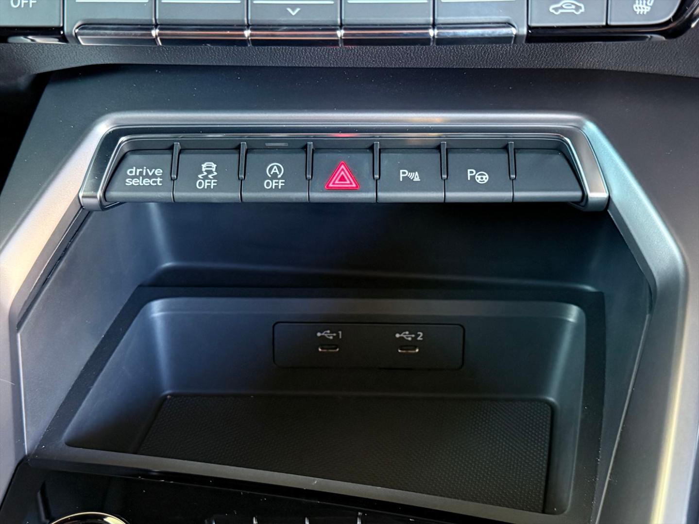 Image about Audi RS 3 Sedan RS 3 Saloon 294(400) kW(PS) S tronic