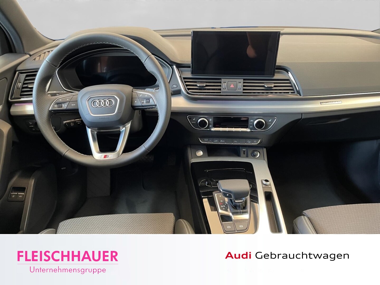Image about Audi Q5 TFSI e S line business 50 TFSI e quattro S tronic