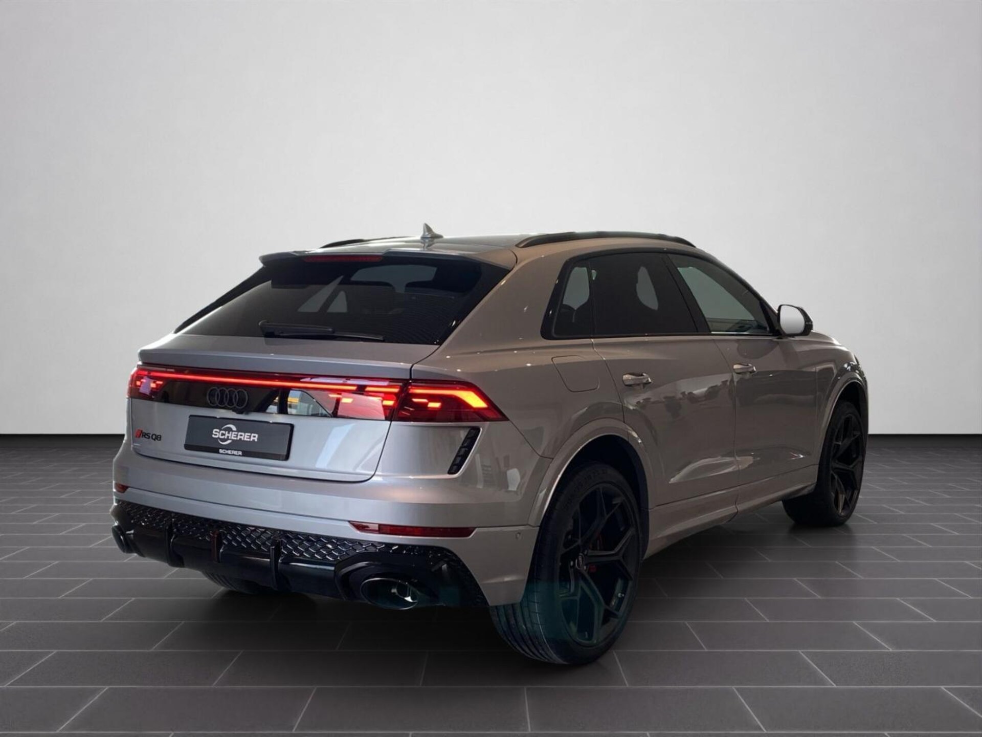 Audi RS Q8 SUV performance