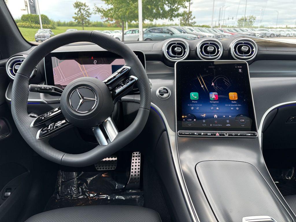 2025 Mercedes-Benz GLC Base - Photo 6
