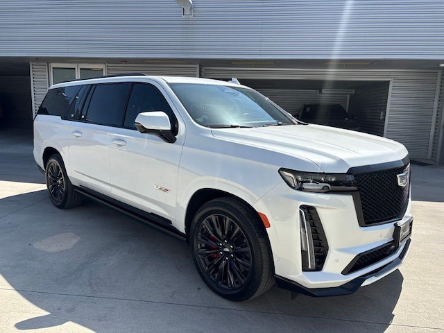2023 Cadillac Escalade ESV