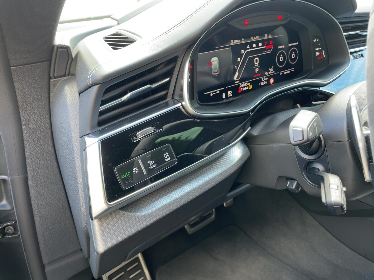 Image about Audi RS Q8 TFSI quattro tiptronic