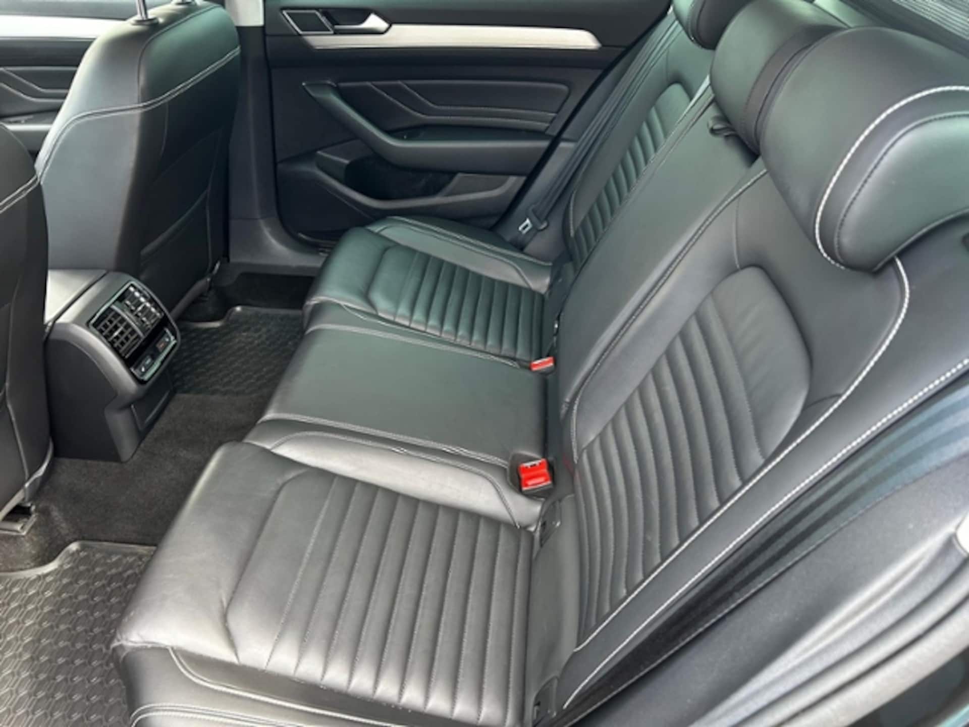 Volkswagen Passat Variant Elegance