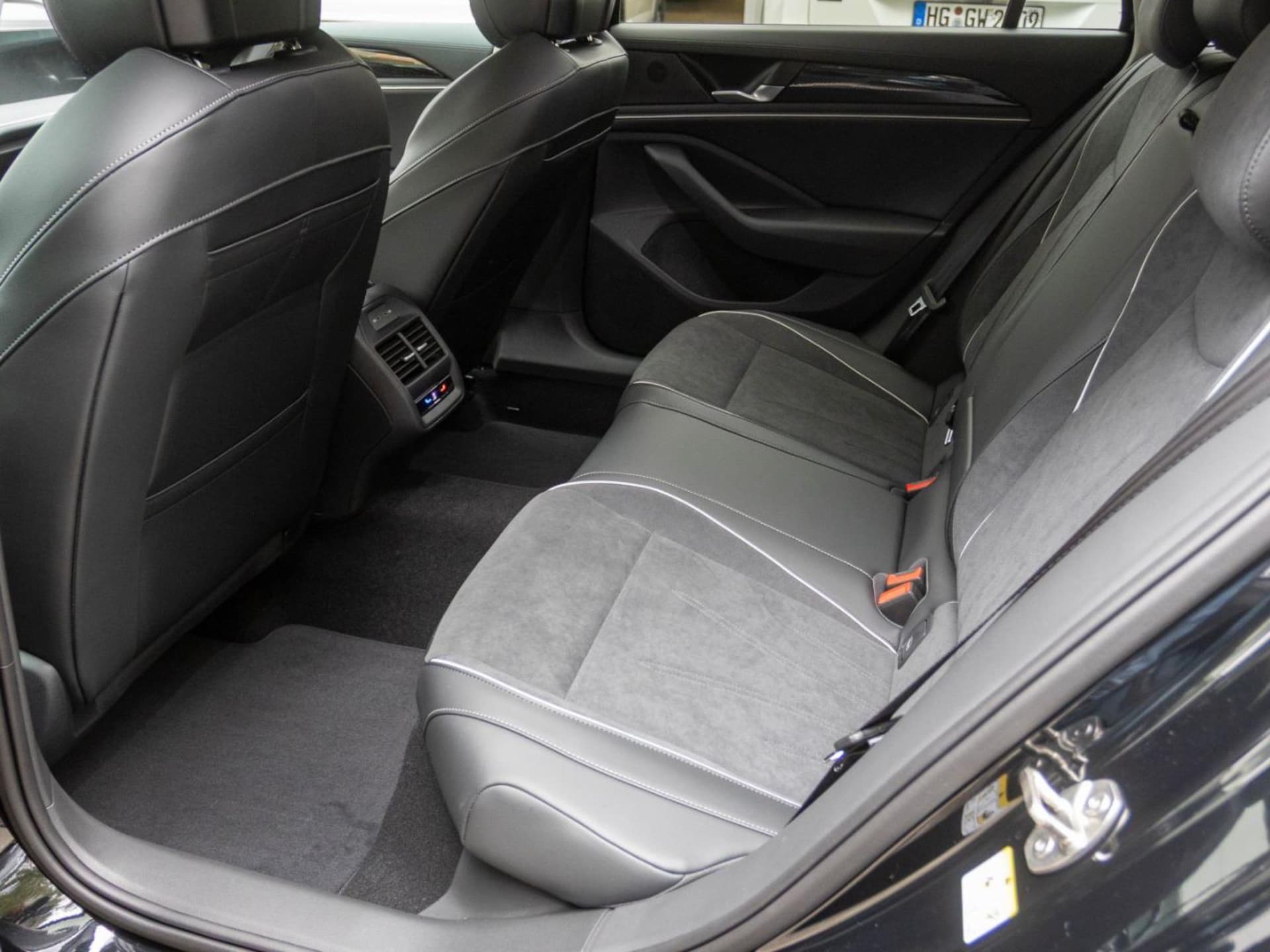 Volkswagen Passat Business