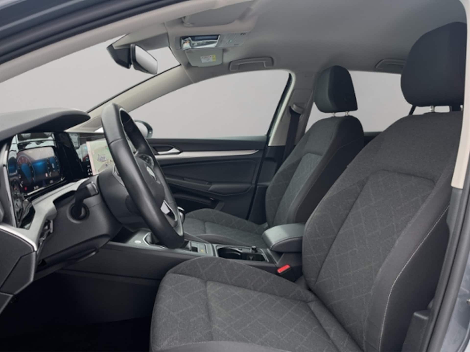 Volkswagen Golf Life
