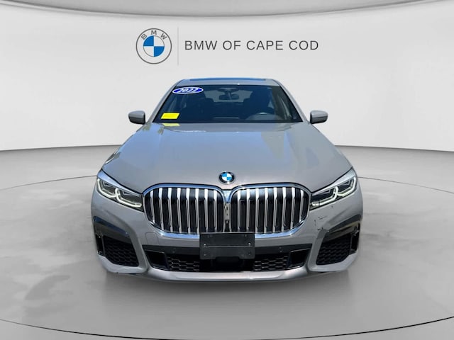 2022 BMW 750