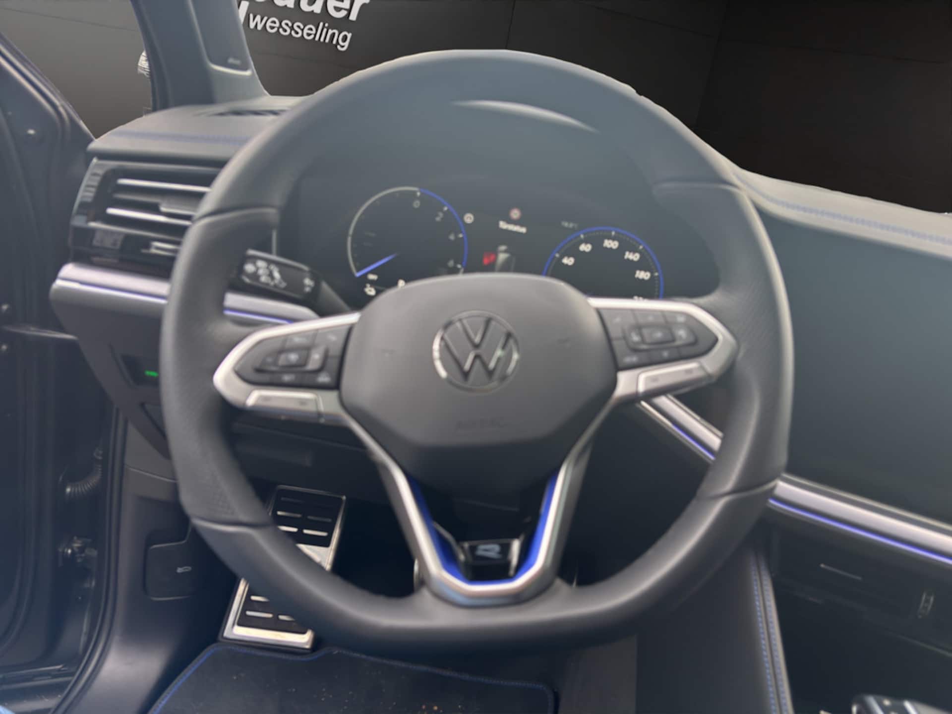 Volkswagen Touareg R