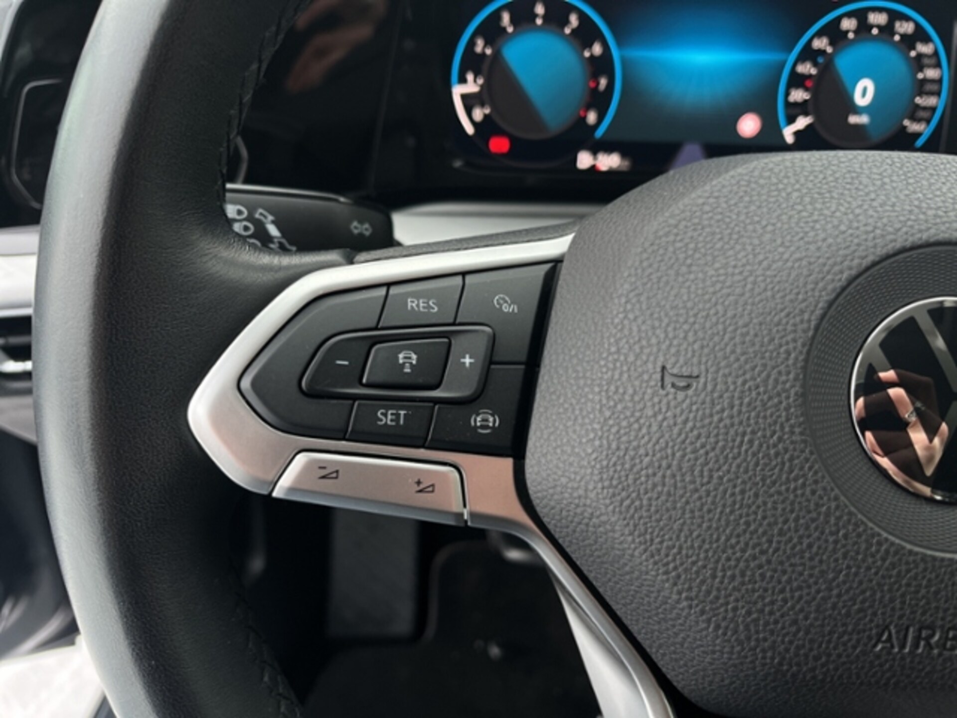 Volkswagen Golf Life