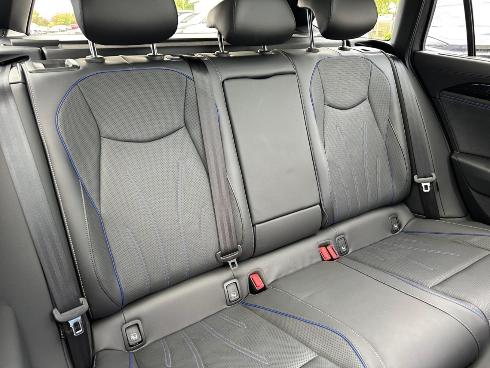 Volkswagen Passat – Bild 10