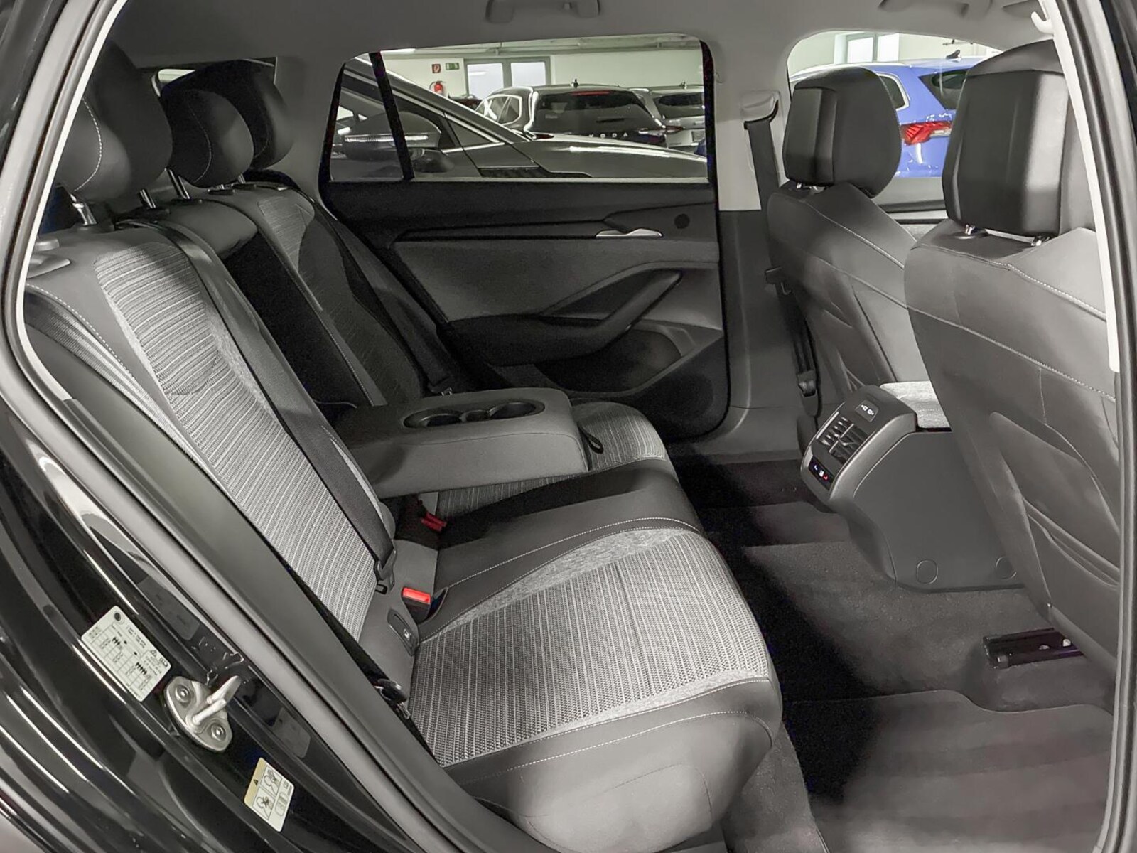 Škoda Superb Combi – Bild 8