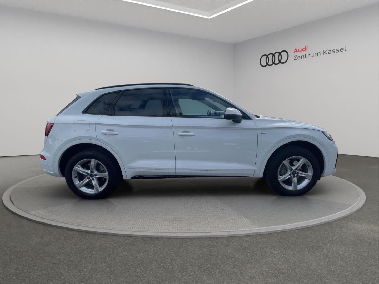 Bild über Audi Q5 40 TDI quattro S tronic - für weitere Informationen kontaktieren Sie den Audi Partner