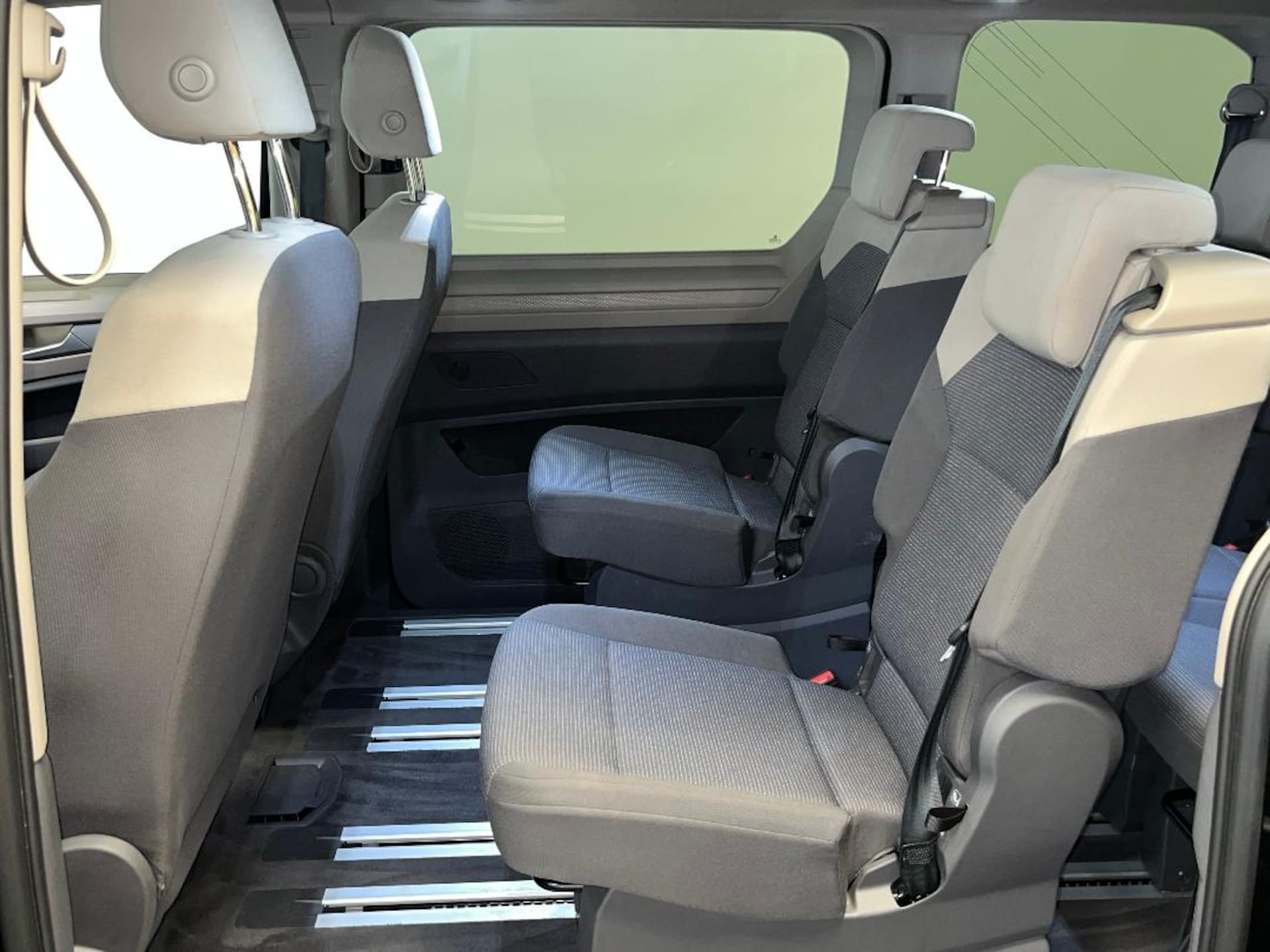 Volkswagen Multivan Basis-Modell
