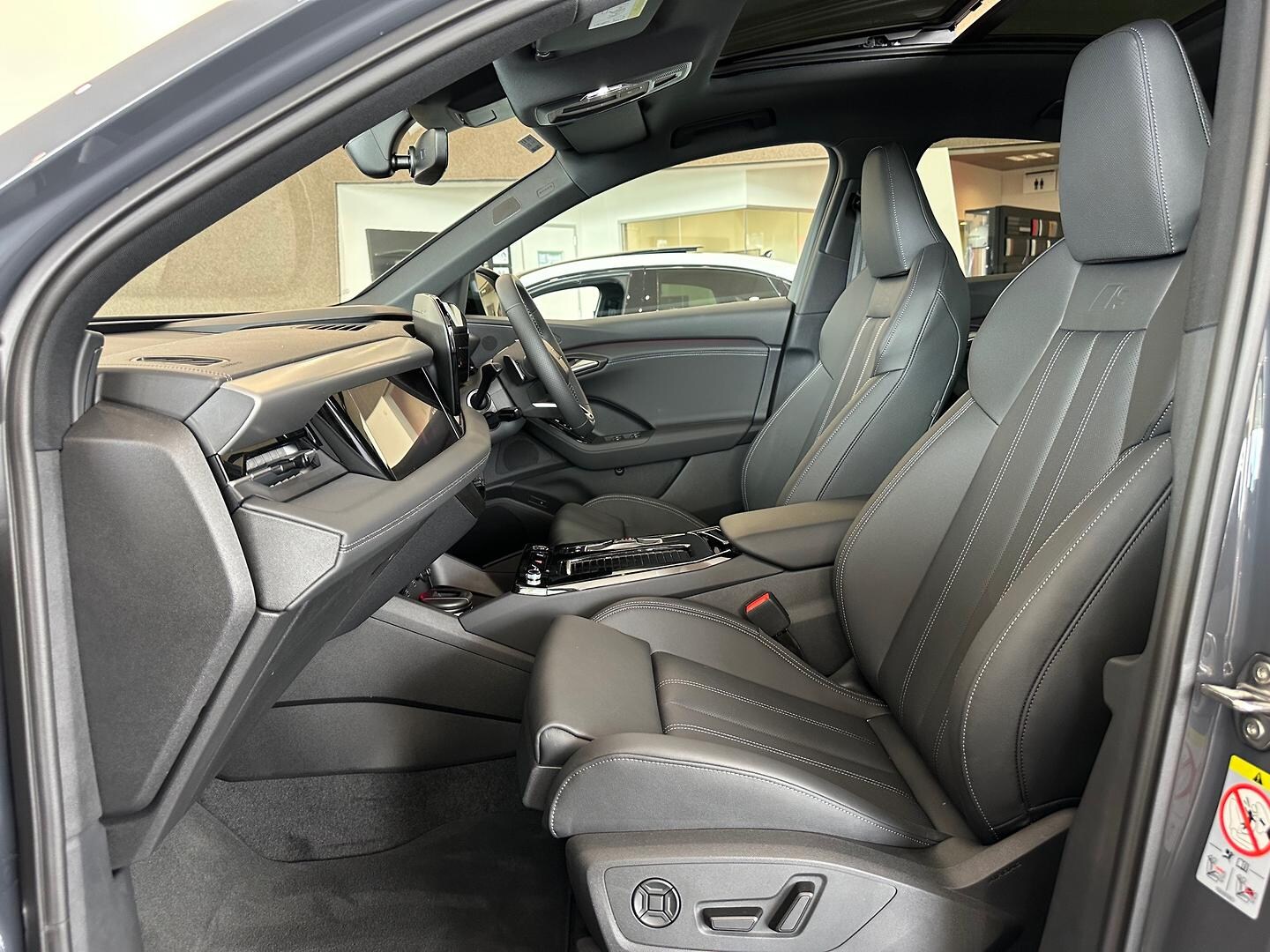 Image about Audi Q6 Sportback e-tron e-tron quattro