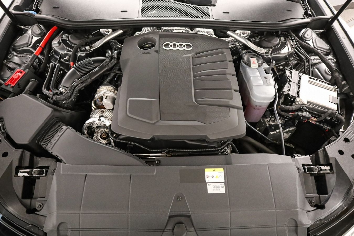 Bild über Audi A6 Avant sport 40 TDI quattro S tronic - für weitere Informationen kontaktieren Sie den Audi Partner