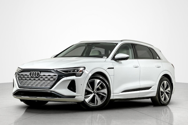 2024 Audi Q8 e-tron