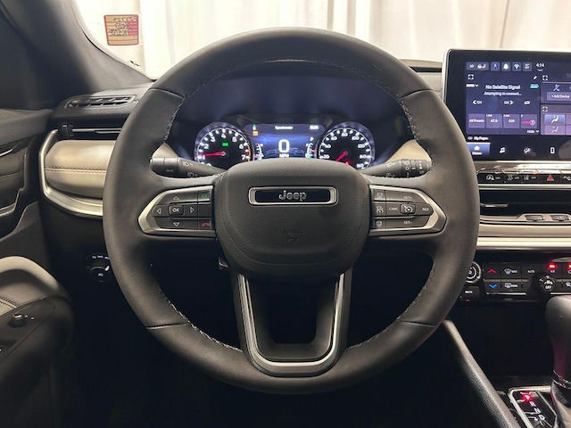 2025 Jeep Compass Limited - Photo 9
