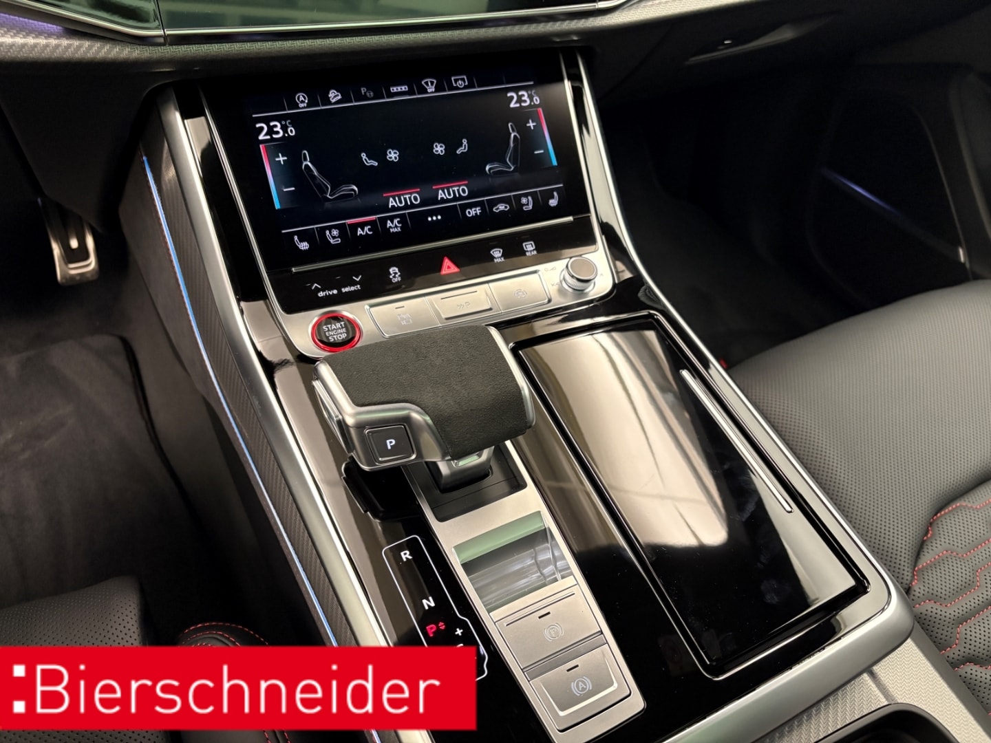 Bild über Audi RS Q8 SUV TFSI quattro 471 kW tiptronic - für weitere Informationen kontaktieren Sie den Audi Partner