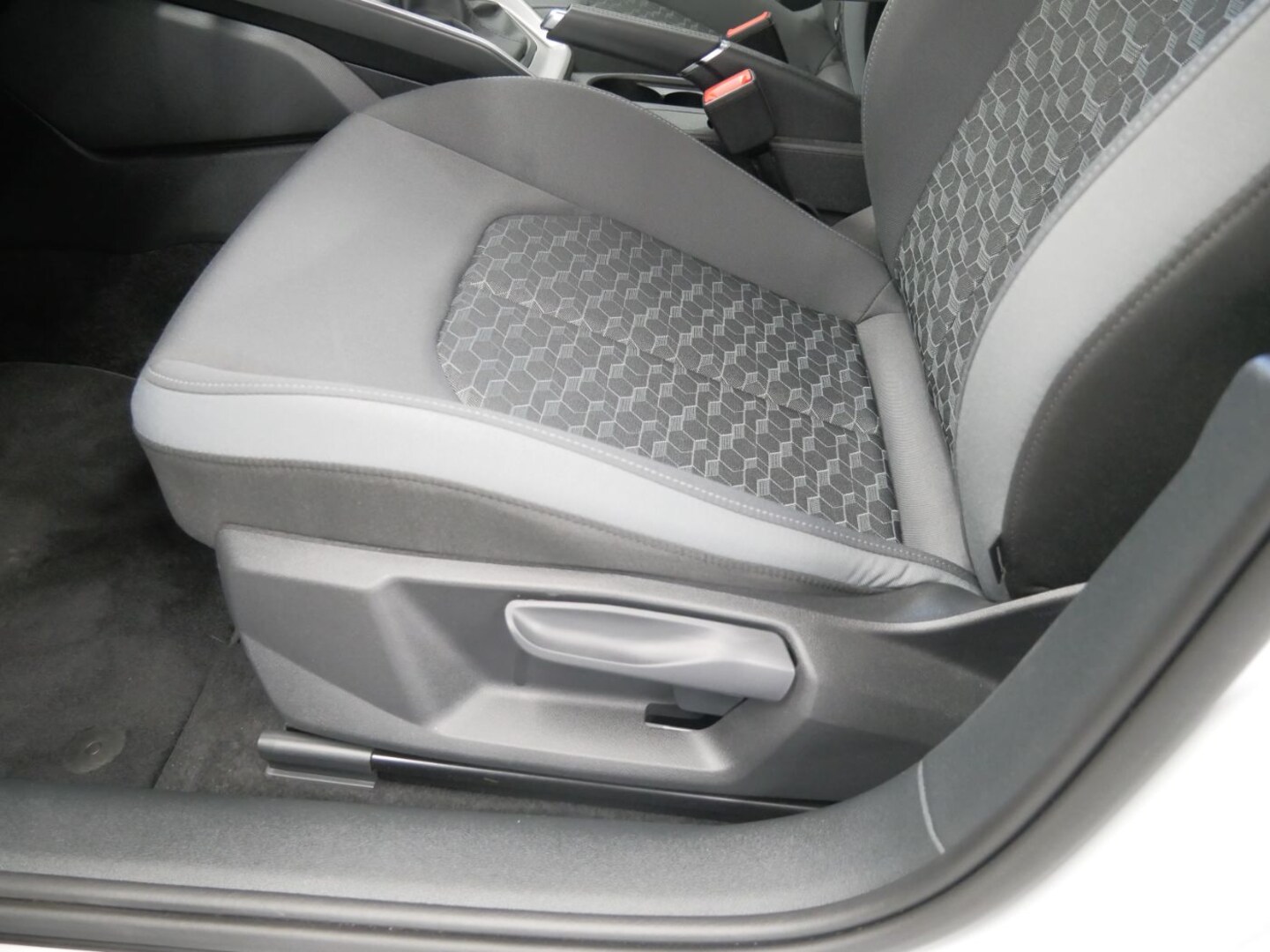 Bild über Audi A1 allstreet 30 TFSI Schaltgetriebe - für weitere Informationen kontaktieren Sie den Audi Partner