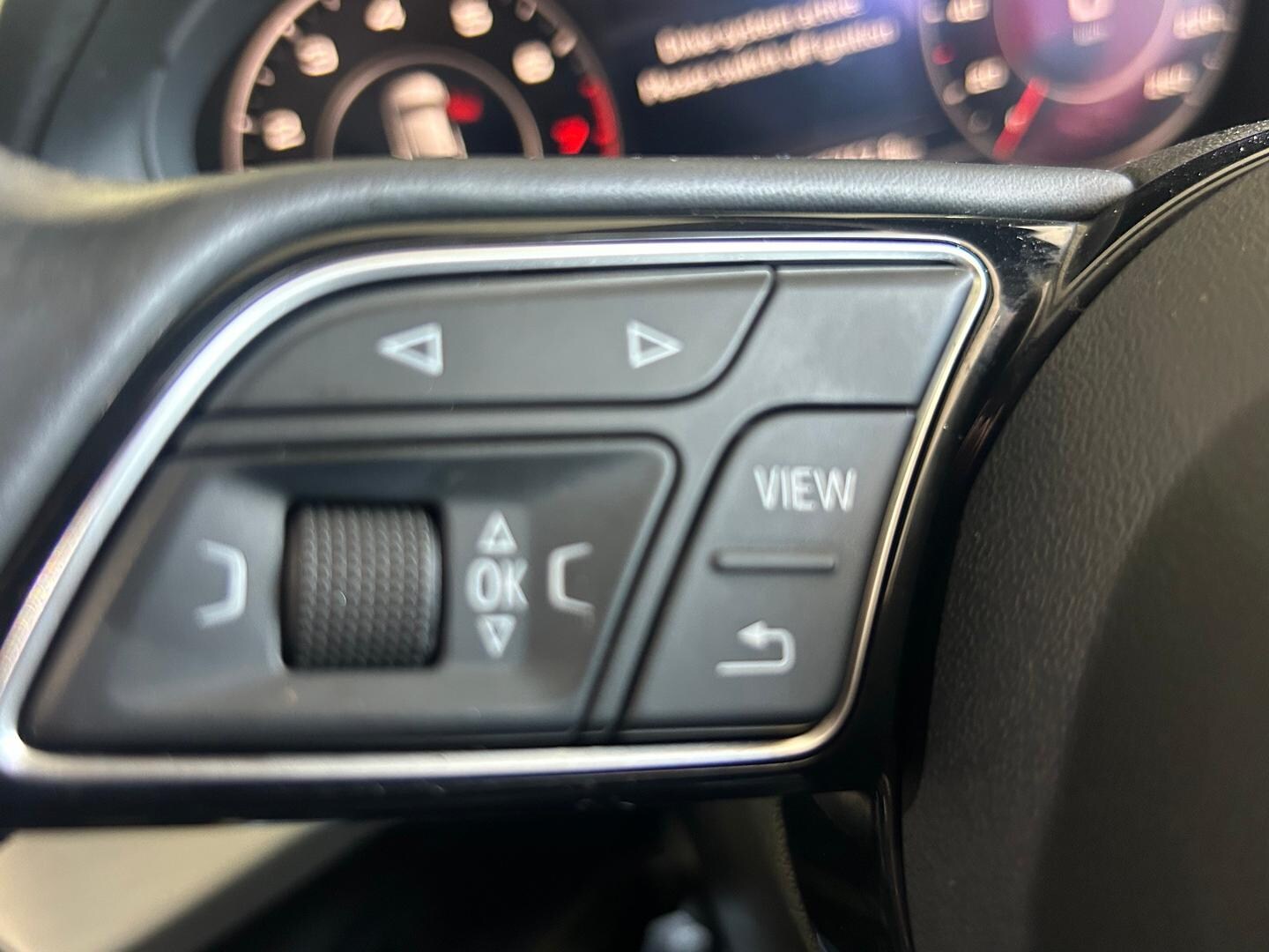 Image about Audi Q2 35 TFSI S tronic