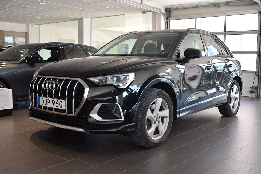 Bild som visar&nbsp;Audi Q3&nbsp;Q3 40 TDI quattro Proline advanced 200 hk S tronic - för mer information kontakta din Audi Partner